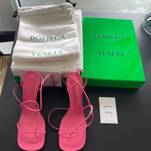 Bottega Veneta Strappy Pink Sandals - Picture 3 of 4